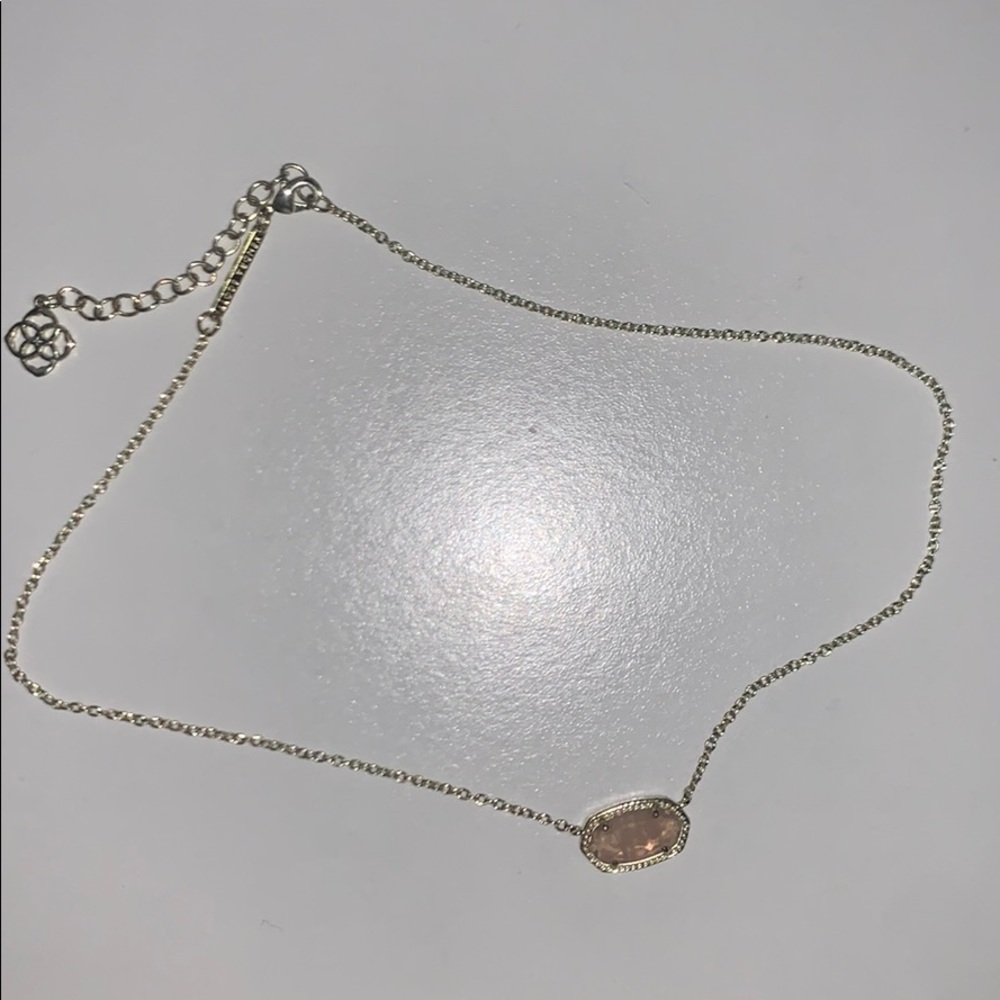 Kendra Scott Elisa Pendant Necklace in Rose Quartz